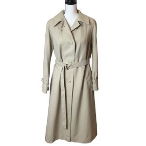 Vintage Women’s Light Beige Wool Blend Belted Trench Coat Made in Sweden Sz M/L